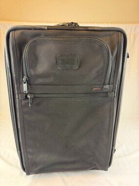 TUMI Black Nylon Alpha 2 Continental Carry On Suitcase 21"